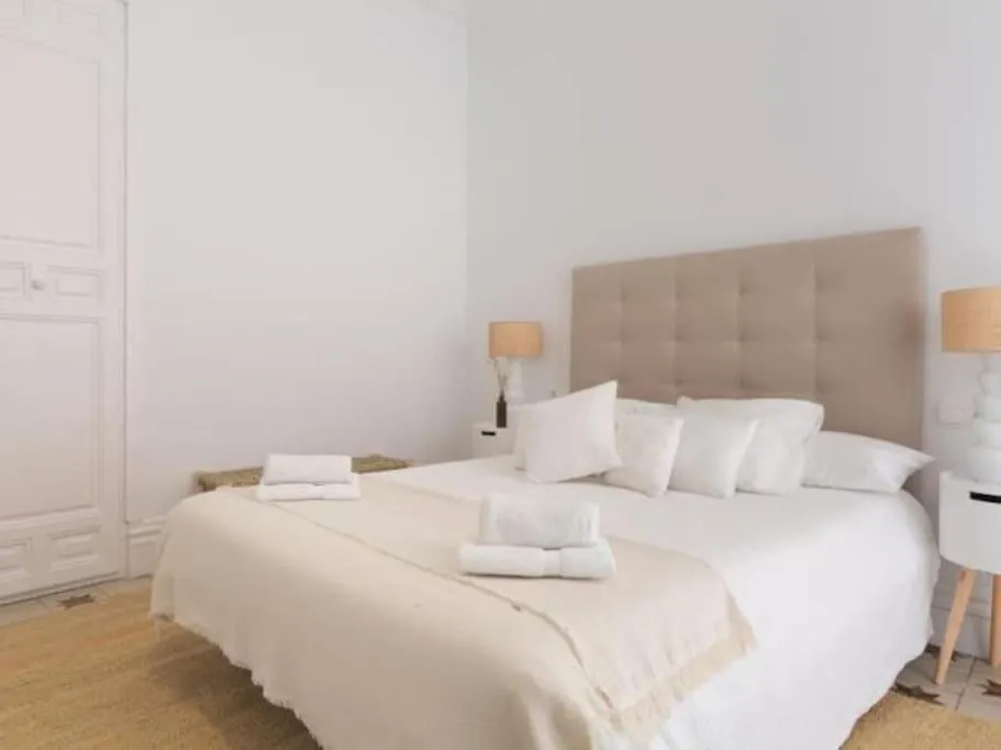 Chic Casa Cathedral At Calle Fresca 2-Bedroom Apartment In Malaga City Center 0*,  Spain