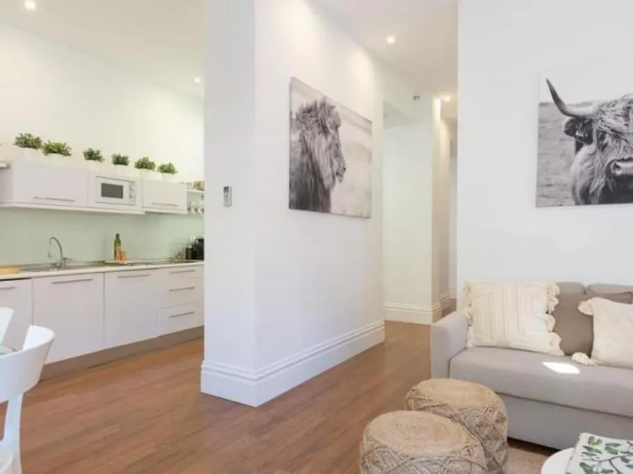 Chic Casa Cathedral At Calle Fresca 2-Bedroom Apartment In Malaga City Center