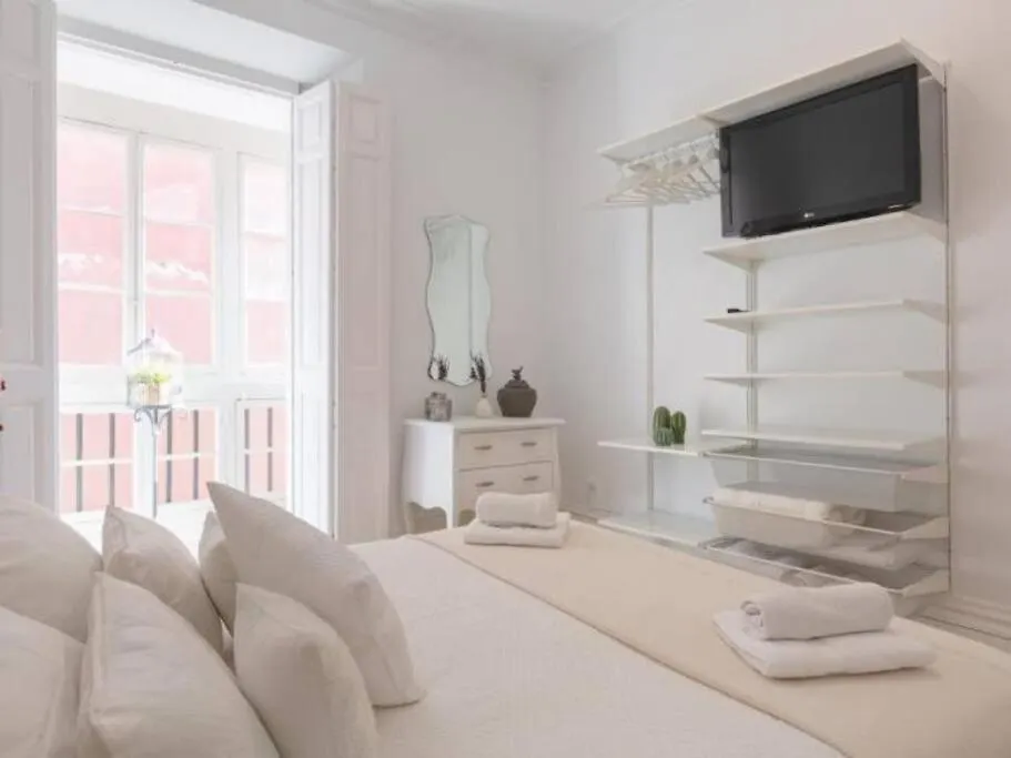 Chic Casa Cathedral At Calle Fresca 2-Bedroom Apartment In Malaga City Center 0*,