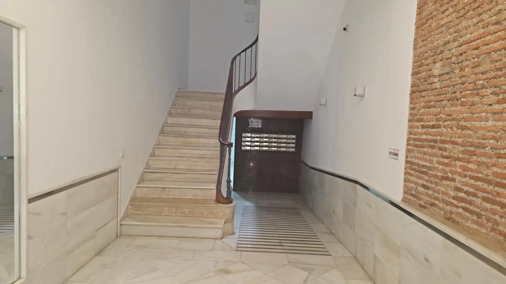 Chic Casa Cathedral At Calle Fresca 2-Bedroom Apartment In Malaga City Center Spain